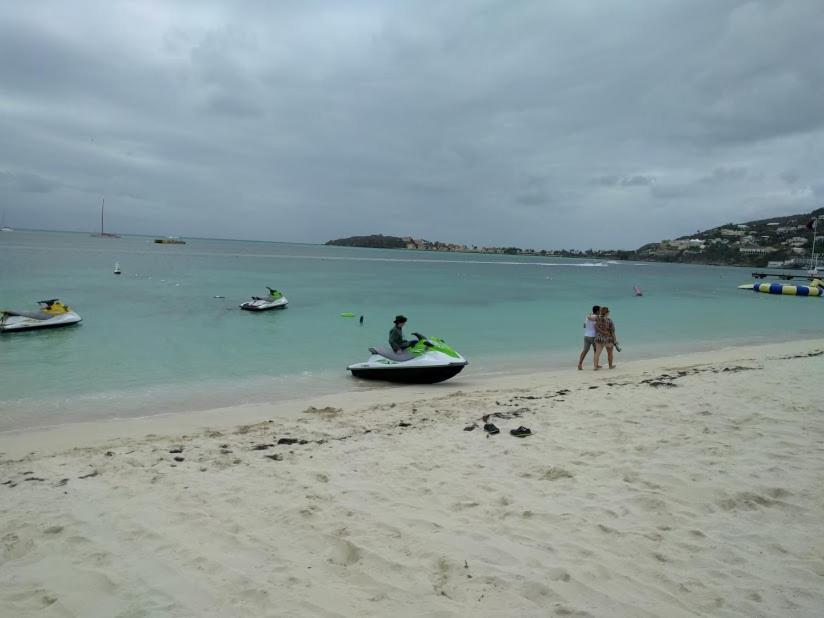 Bed and Breakfast Calinago Friendly Family Sxm Филипсбург Экстерьер фото